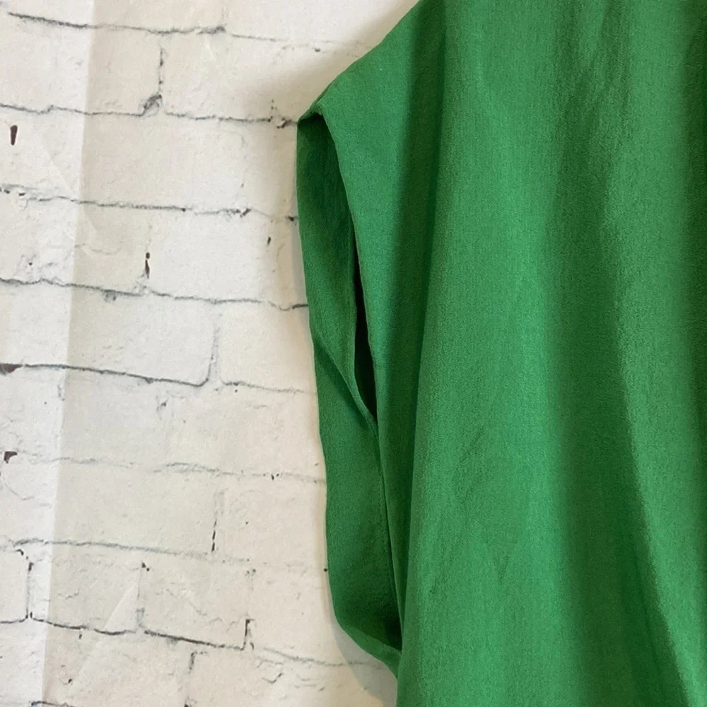 Diane Von Furstenberg Silk Reara Dress 8 Kelly Green Sleeveless Cowl Neck Luxury